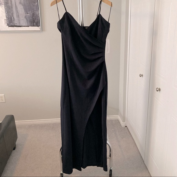 ✨NWT✨ Split leg Maxi Dress - Picture 2 of 4